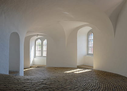 white concrete wall thumbnail