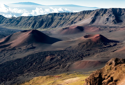 landscape photography of mountains thumbnail