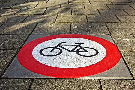 photo of bicycle lane signage thumbnail