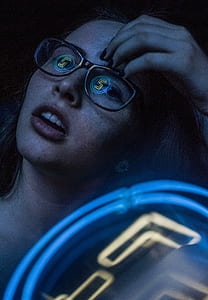 woman in clear eyeglasses thumbnail