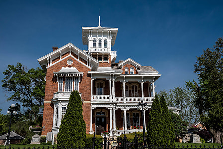 Mansion in Galena thumbnail