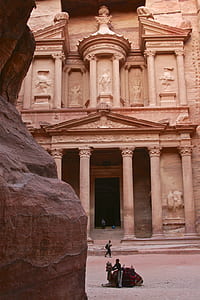 people near temple thumbnail
