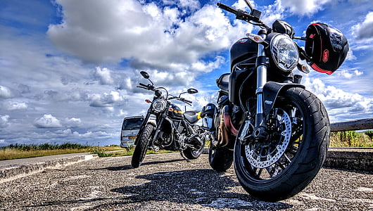 black standard motorcycle thumbnail