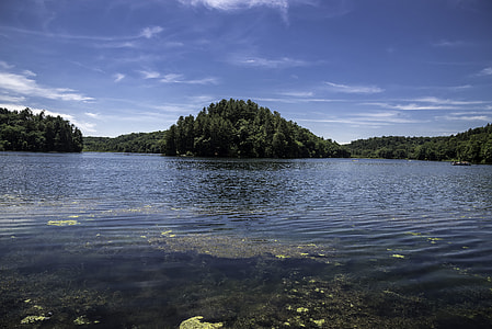 Cox Hollow Lake Landscape at Governor Dodge State Park, Wisconsin thumbnail