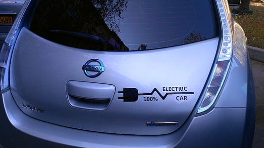 gray Nissan Leaf hatchback thumbnail