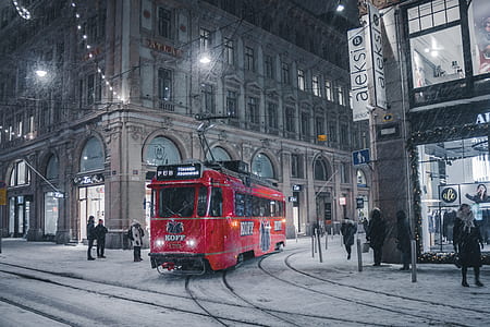 red train thumbnail