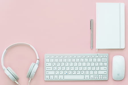 Apple magic keyboard beside mouse and headphones thumbnail
