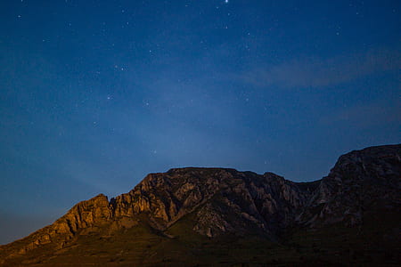 scenery of brown and gray mountain thumbnail