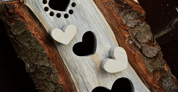 closeup photo of brown wooden hood thumbnail