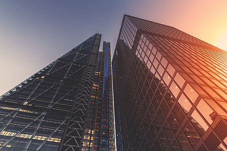 Skyscrapers in the City of London, on the left is the ‘cheesegrater’ building, or The Leadenhall Building to give it it’s proper name thumbnail