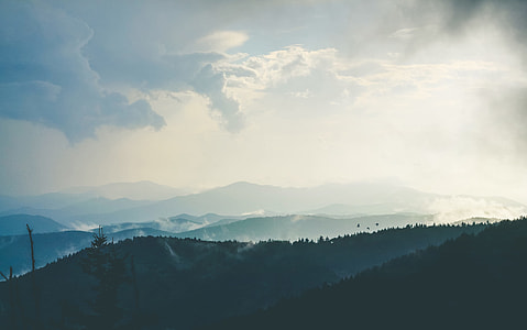 mountain during daytime thumbnail