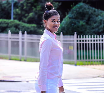 Woman in Pink Long-sleeved Blouse thumbnail