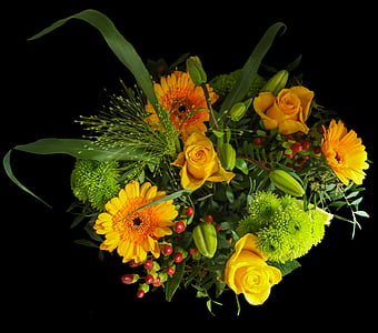 yellow roses and green chrysanthemums bouquet thumbnail