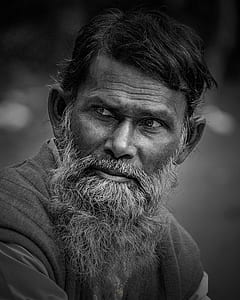 gray scale bearded man photo thumbnail
