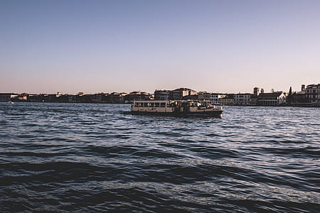 sea, city, water, ocean thumbnail