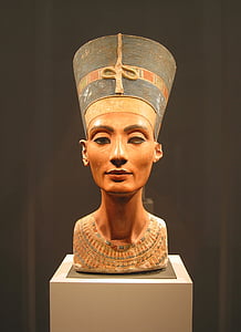 Nefertiti head bust thumbnail