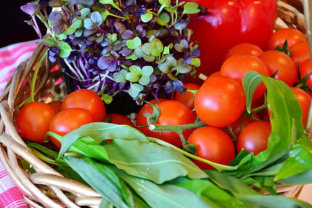 tomato fruit in basket thumbnail