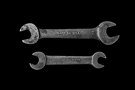 two gray open wrenches thumbnail