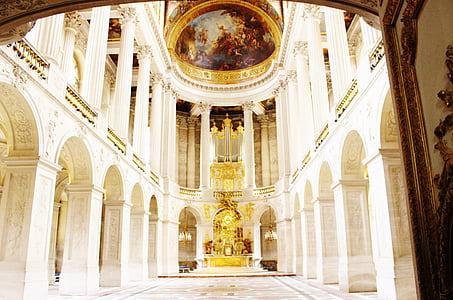 cathedral interior thumbnail