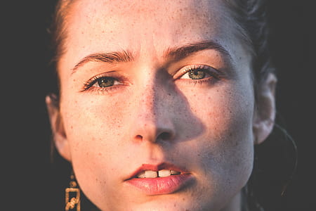 woman's face thumbnail