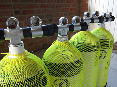 Compressed Air Cylinders, Diving thumbnail