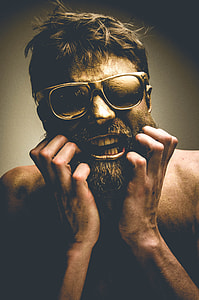 man wearing sunglasses thumbnail