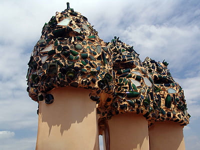 three large mushroom landmark thumbnail