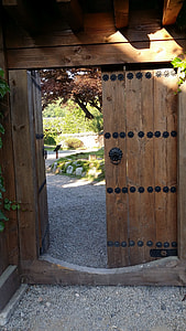 And Tag Main Page, Wood Door thumbnail