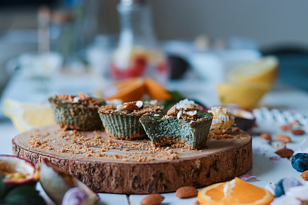 tilt shift photography of cupcakes on coaster thumbnail