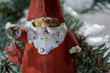 shallow focus photography of dwarf figurine thumbnail