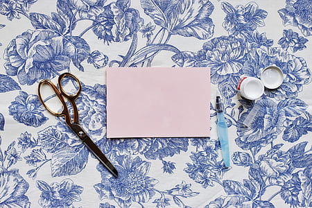 paper and scissor thumbnail