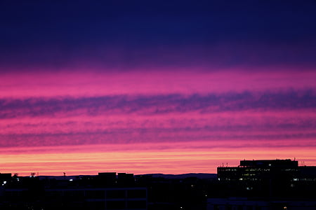 silhouette of building thumbnail