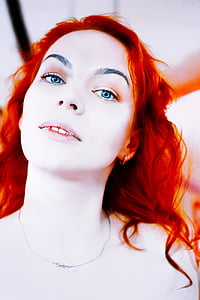 woman's face thumbnail