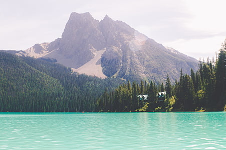mountain and sea thumbnail