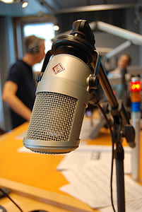 gray recording microphone thumbnail