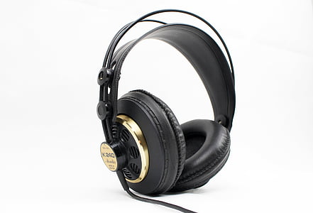 black and brown corded headphones thumbnail