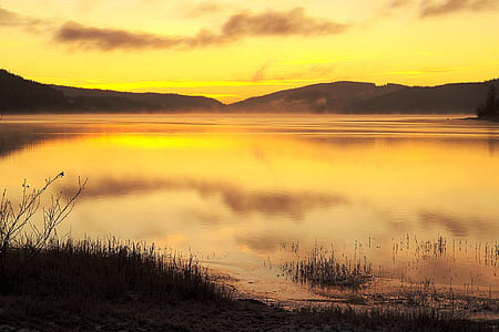 lake during golden hour thumbnail