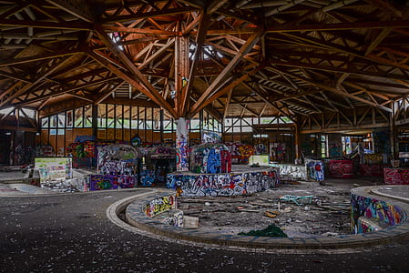 building graffiti interior thumbnail