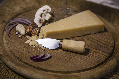 chopped onions on chopping board thumbnail