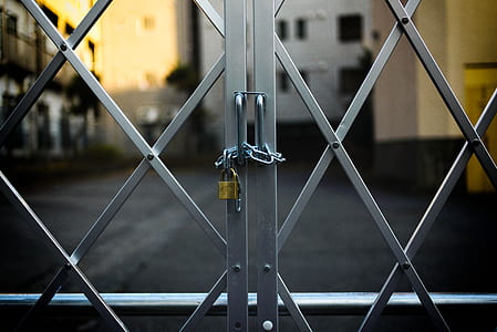 locked gate focus photography thumbnail