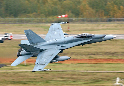 Canadian CF-18 Hornets participated in combat during the Gulf War, Iraq thumbnail