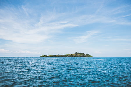 photo of island in body of water thumbnail