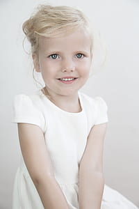 girl smiling thumbnail