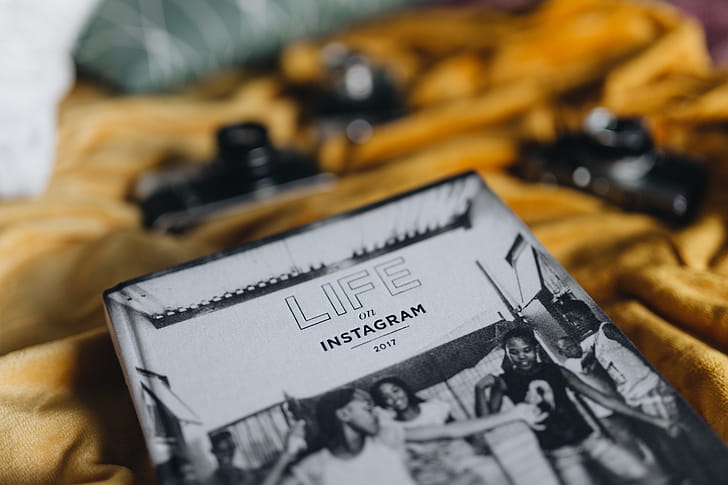 vintage-book-old-camera.jpg
