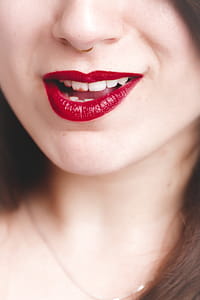 Woman's Lip thumbnail