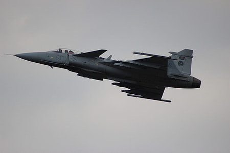 gray fighter jet thumbnail