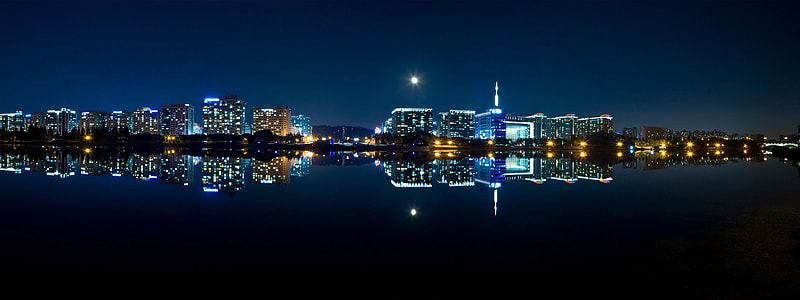 Nighttime Skyline over the water of Seoul, South Korea thumbnail