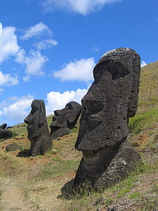 moai statues thumbnail