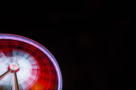 red and white Ferris wheel thumbnail