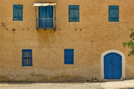 blue wooden door thumbnail